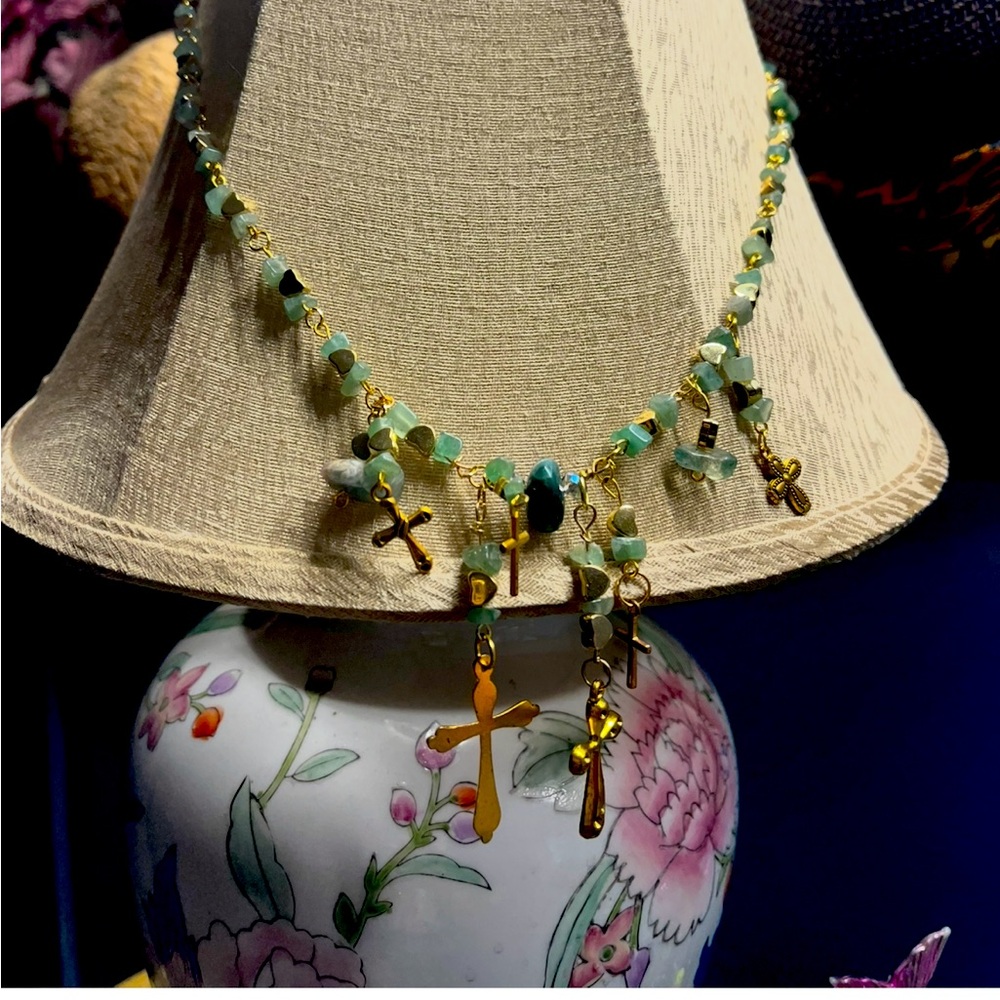 Beautiful hand made naclkace